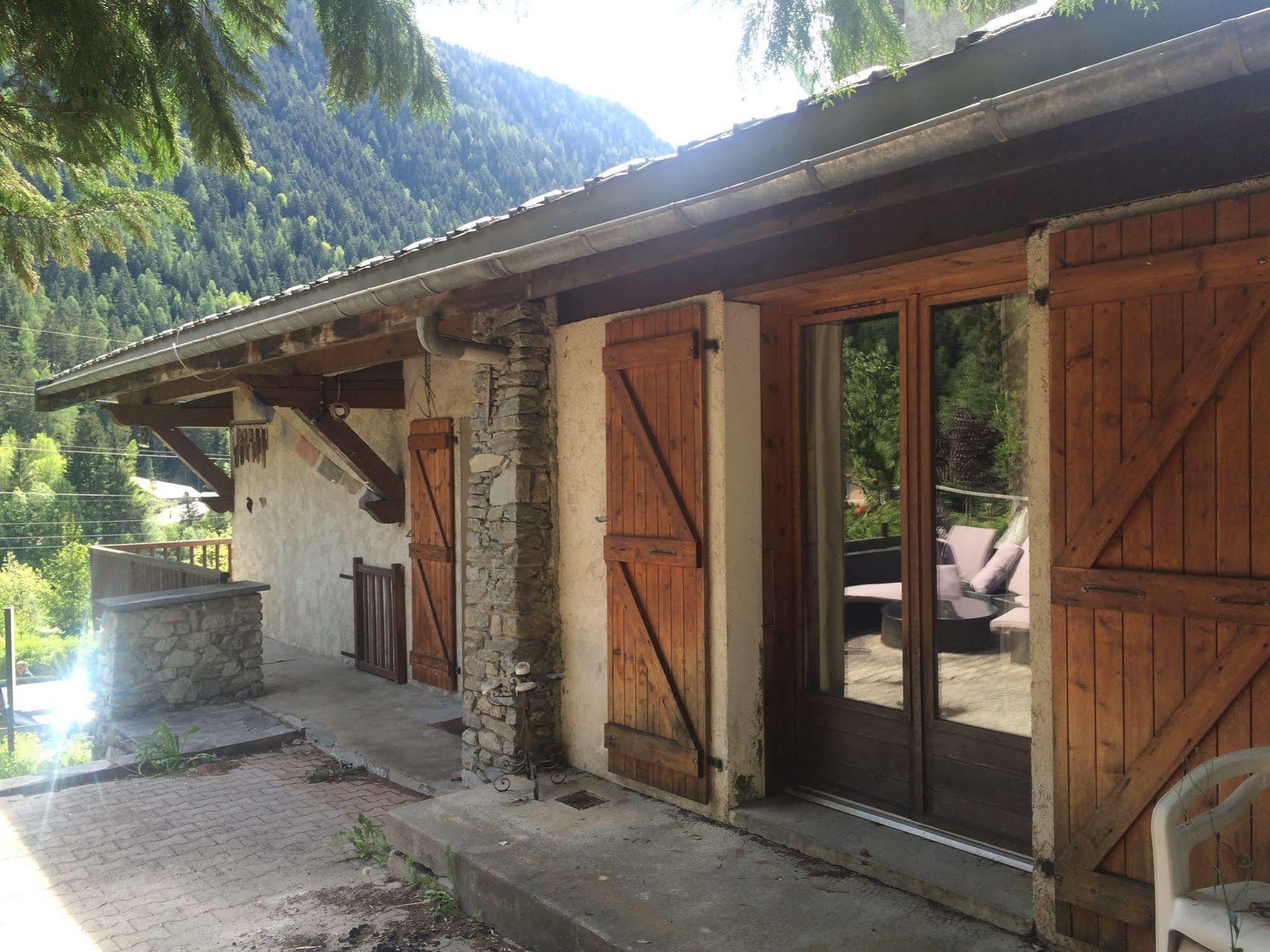Chalet Tioli 蒙特瓦勒赞 外观 照片